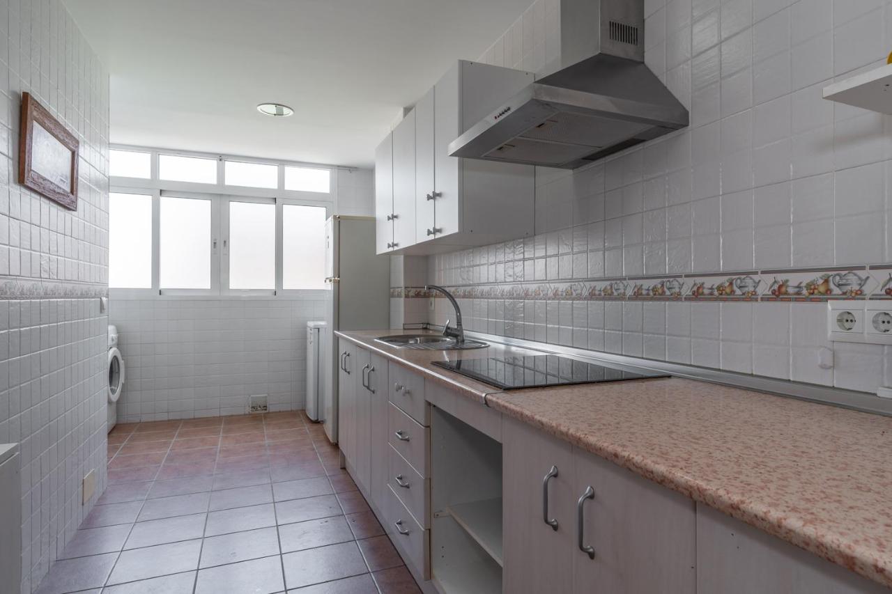 Tuguest Heroe Apartment Málaga Extérieur photo