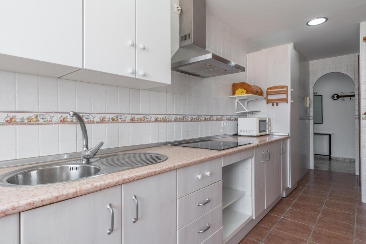 Tuguest Heroe Apartment Málaga Extérieur photo
