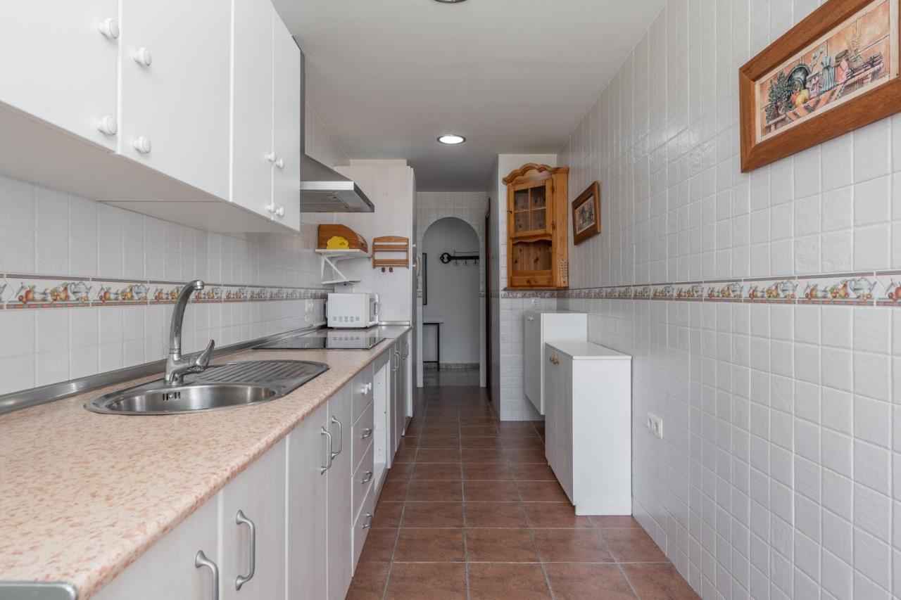 Tuguest Heroe Apartment Málaga Extérieur photo