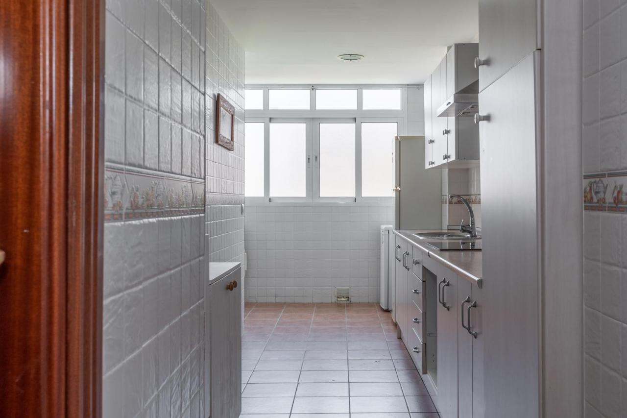 Tuguest Heroe Apartment Málaga Extérieur photo