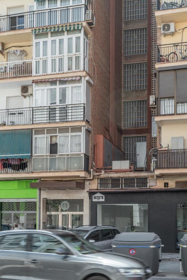 Tuguest Heroe Apartment Málaga Extérieur photo