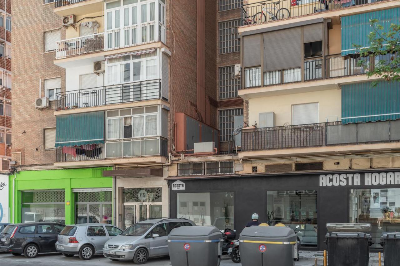 Tuguest Heroe Apartment Málaga Extérieur photo